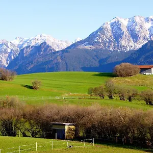 Bavarian Hideaway Apartment